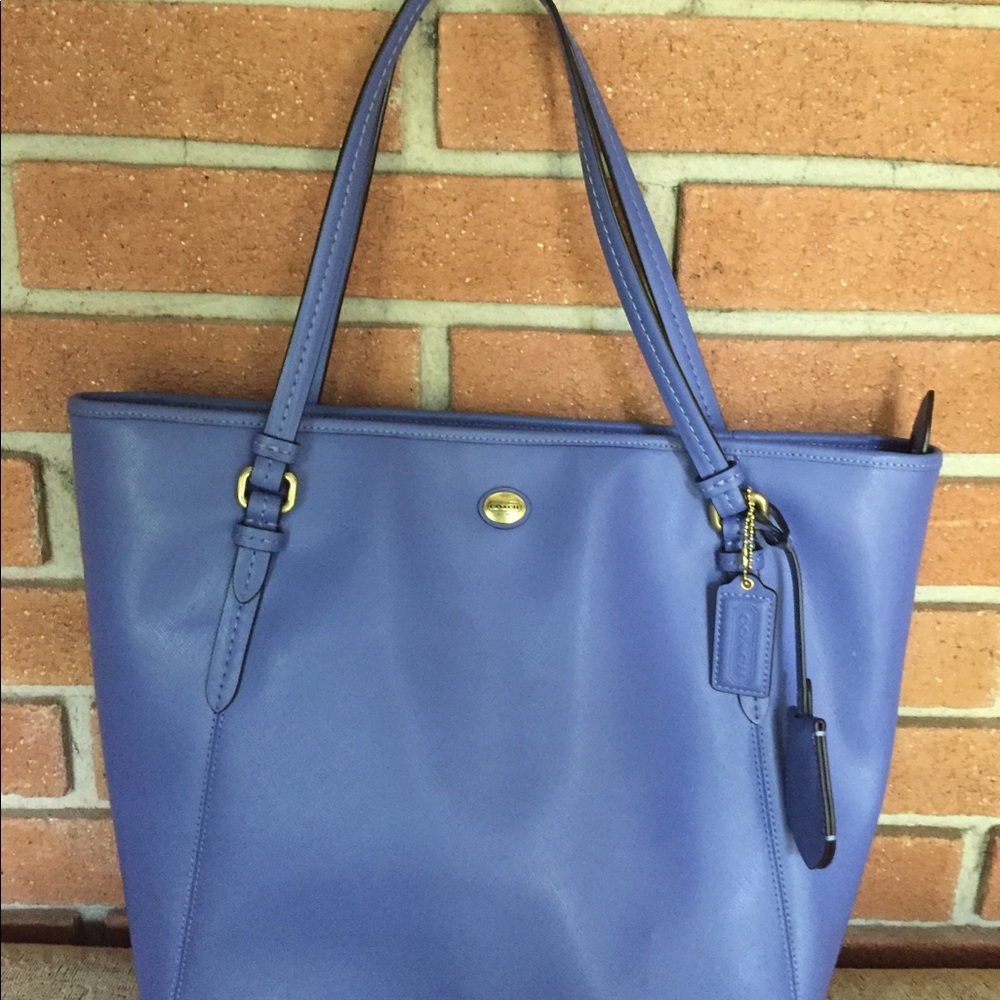 Coach Lavender tote (purse) gently used